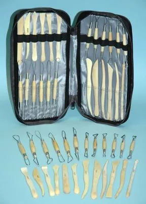 24 PIECE BOXWOOD& WIRE SCULPTURE TOOL SET