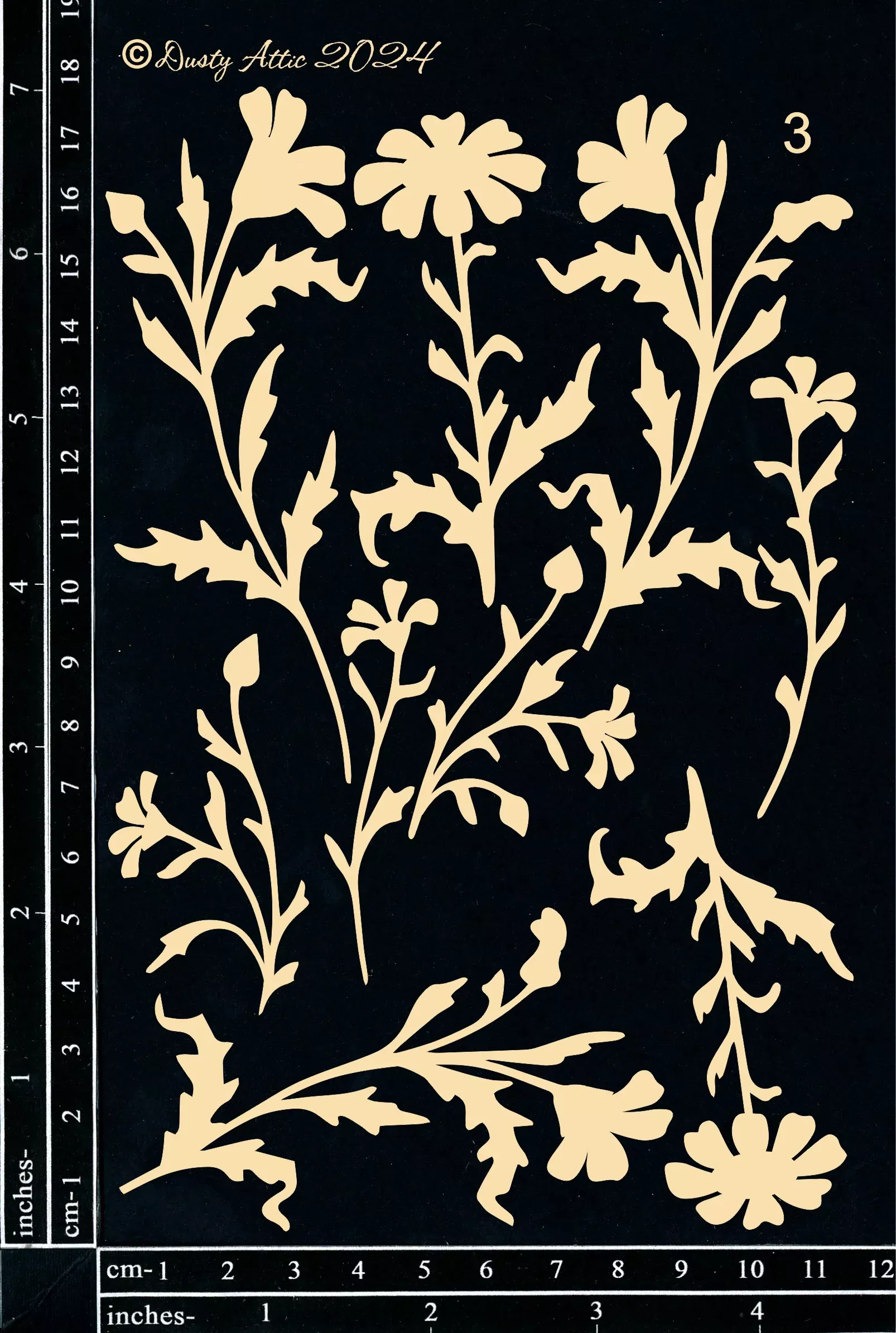 Dusty Attic Chipboard 5x7 - Daisy #3, DA3740