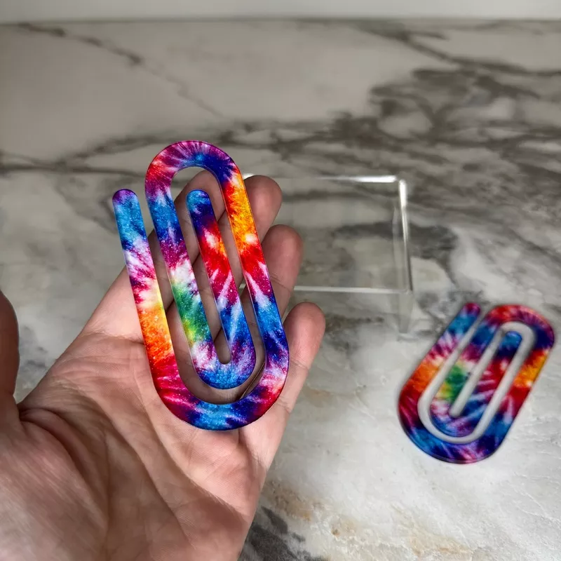 Jumbo Paperclip – Glitter Tie Dye