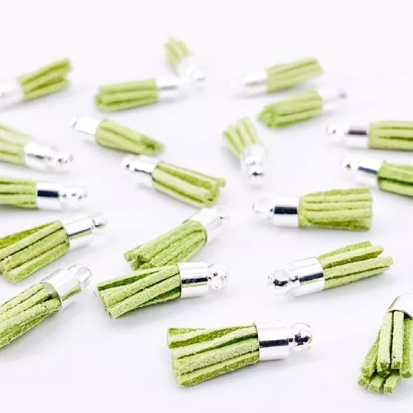 ModaScrap - Mini Tassel Clover